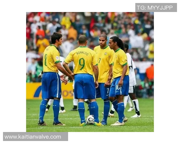 齐名足球明星盘点他们的辉煌成就与传奇故事