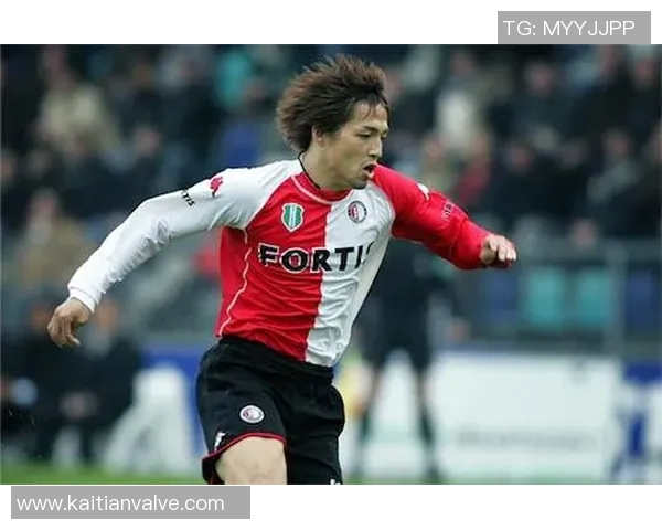 小野伸二:从日本足球明星到全球球迷心中的传奇之路 小野伸二:从日本足球明星到全球球迷心中的传奇之路