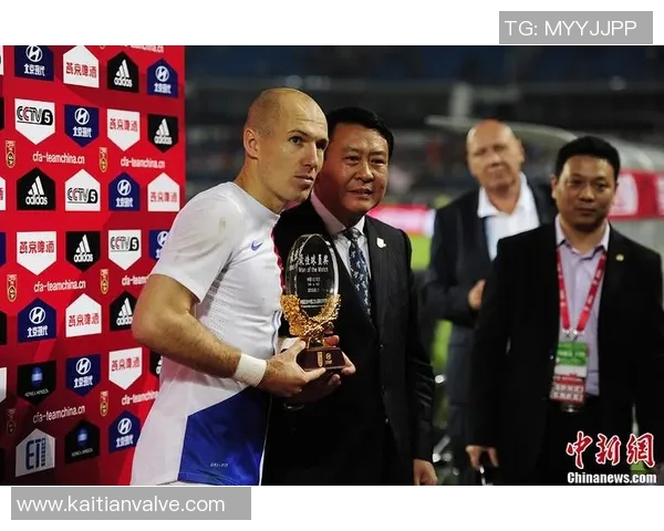 当今足坛最强带球球员是谁他的技术与风格如何影响比赛