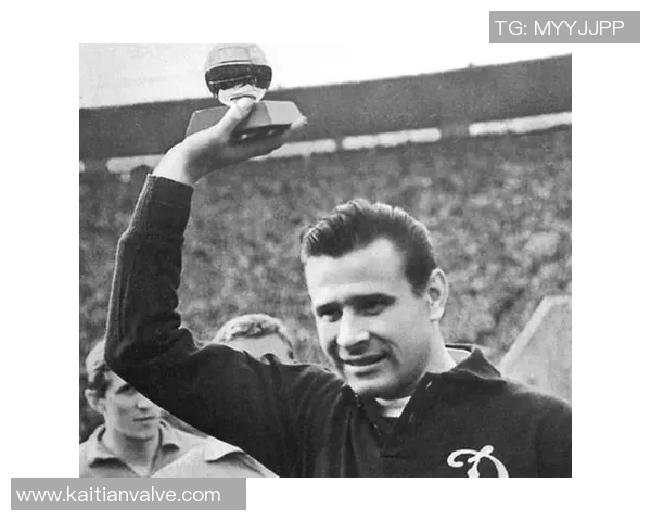 猜猜这些鲜为人知的足球明星是谁让我们一起揭开他们的神秘面纱吧 猜猜这些鲜为人知的足球明星是谁让我们一起揭开他们的神秘面纱吧